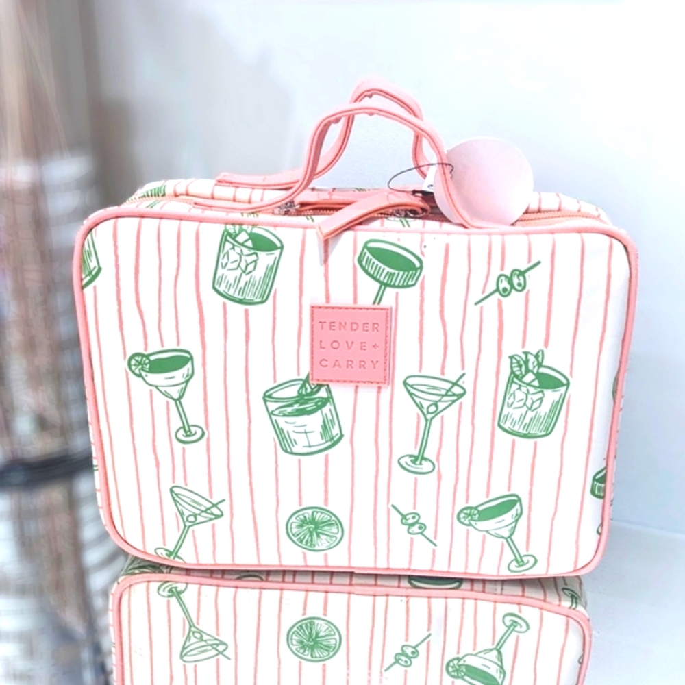 NWT Tender Love + Carry Toiletry Weekender Bag with Hanger Cocktails